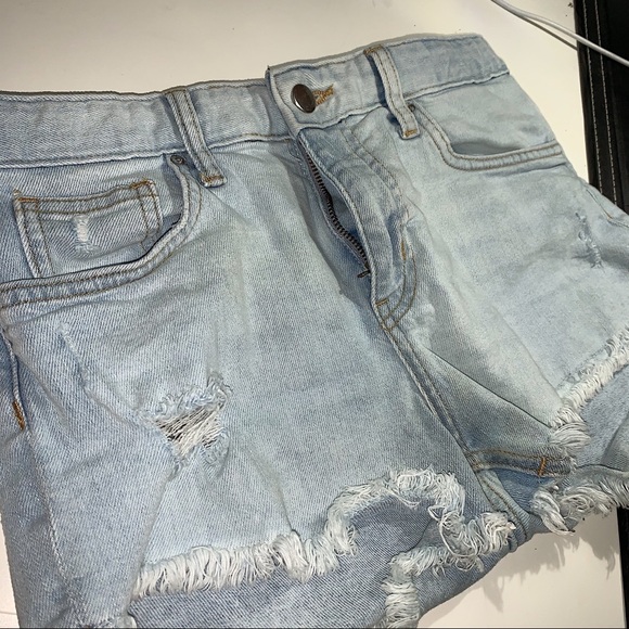 Light blue distressed jeans shorts! - Picture 2 of 3